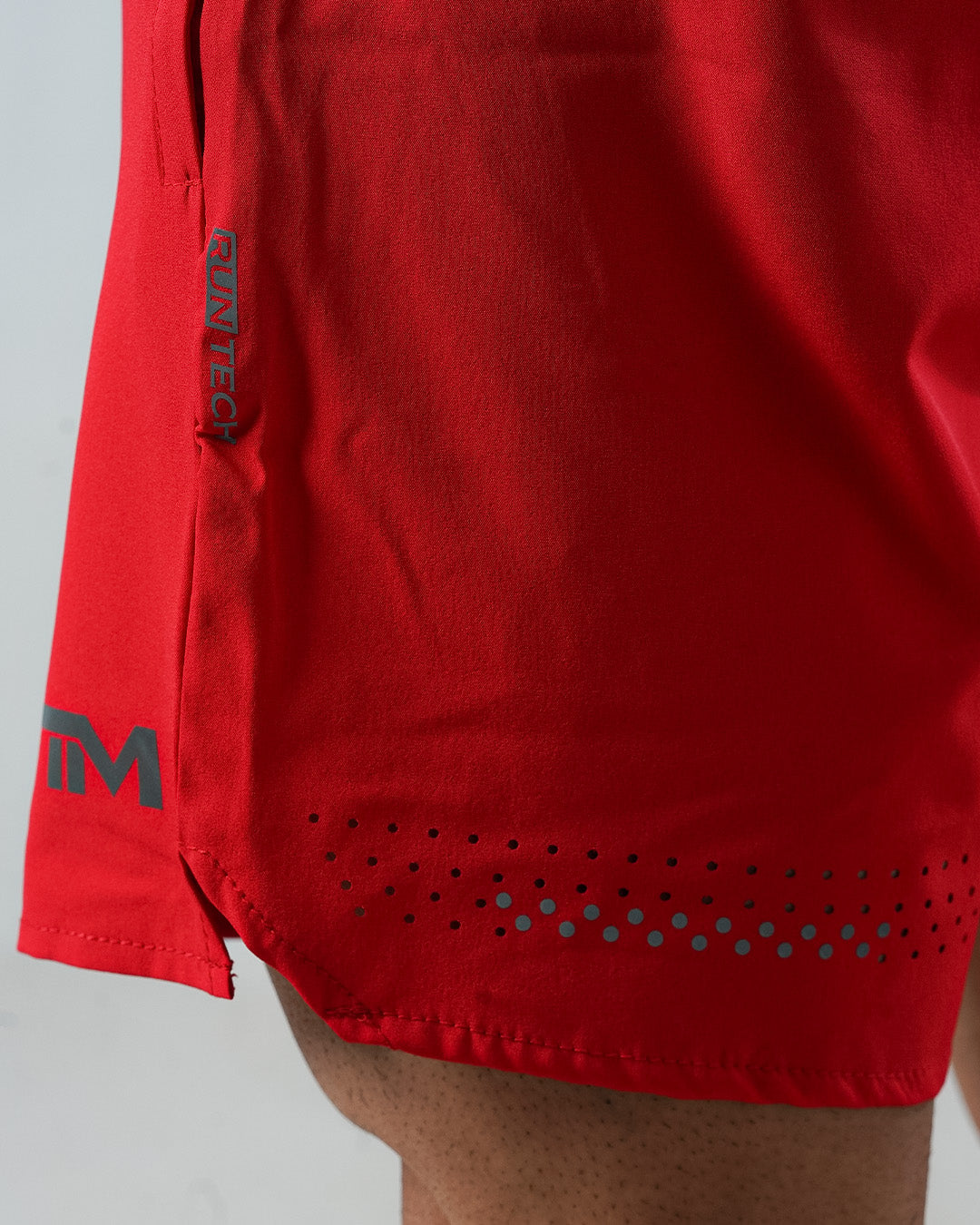 Run-Tech Shorts Chilli-Red.