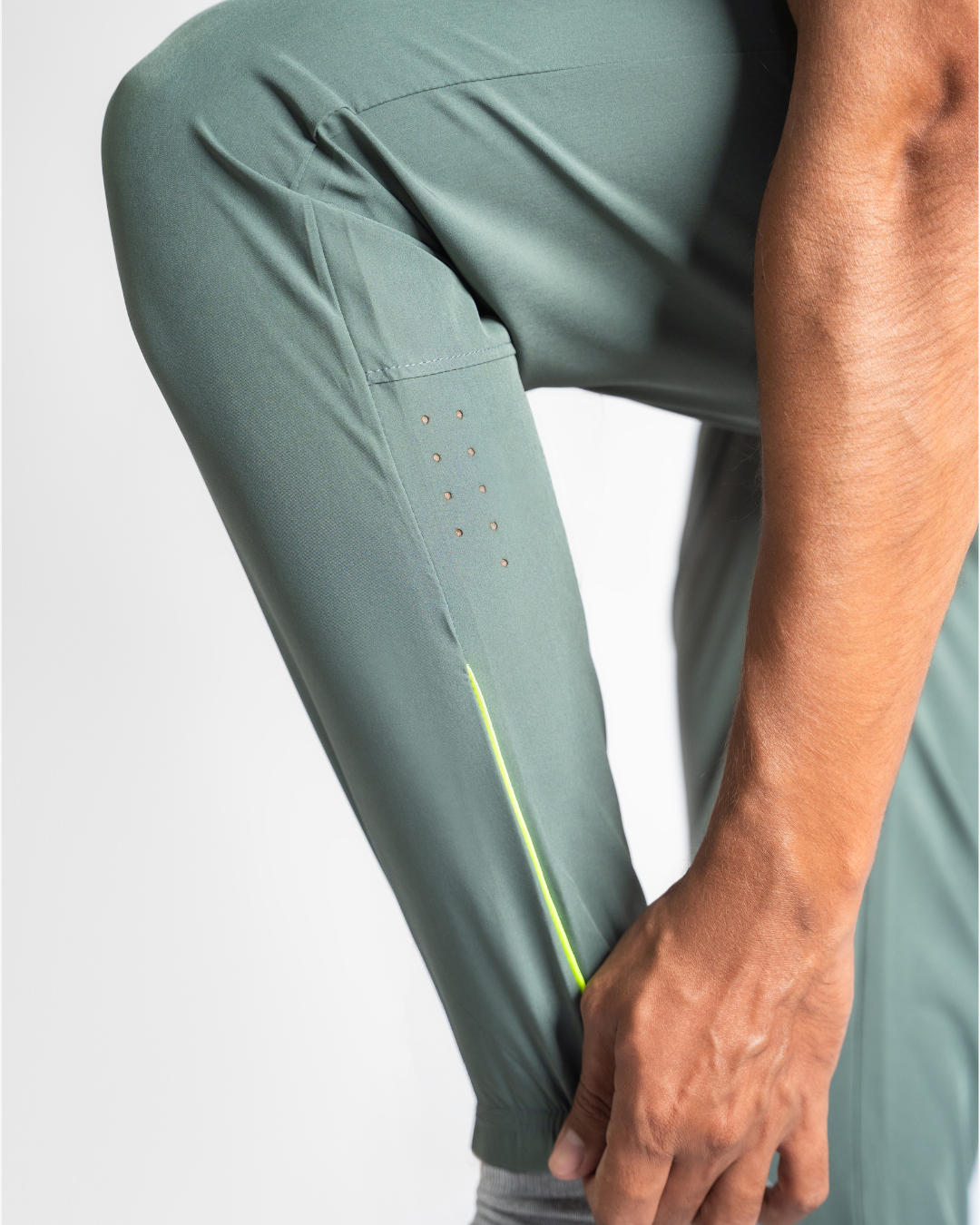 Micro-Stretch Trousers Green