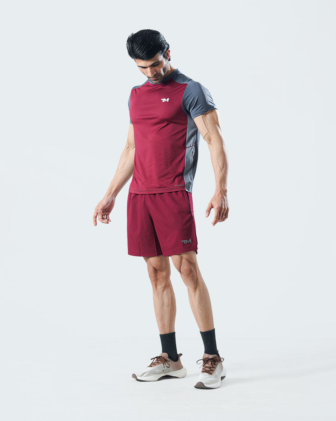 Run-Tech Shorts Deep Red.