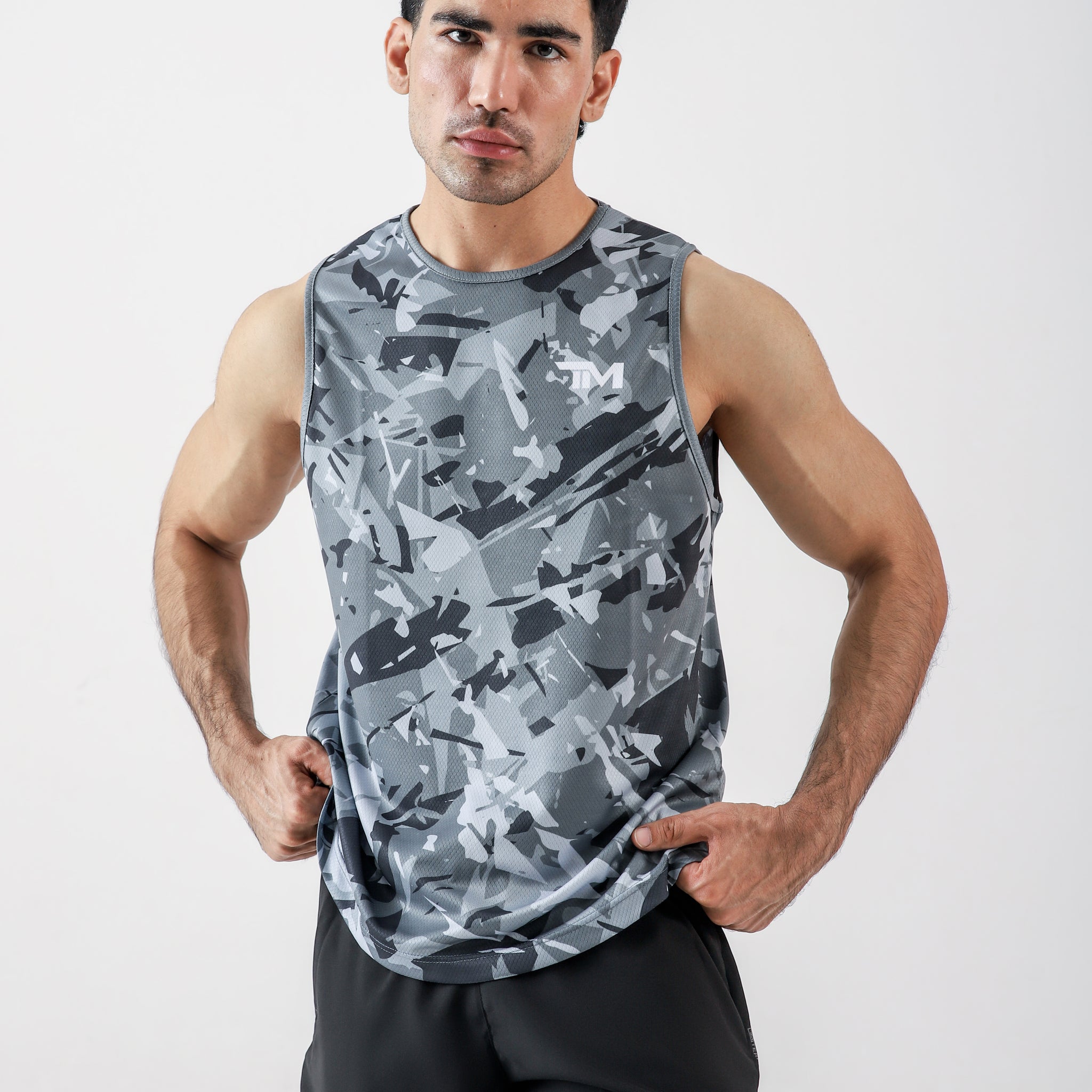 SHORTS & SLEEVELESS COMBO